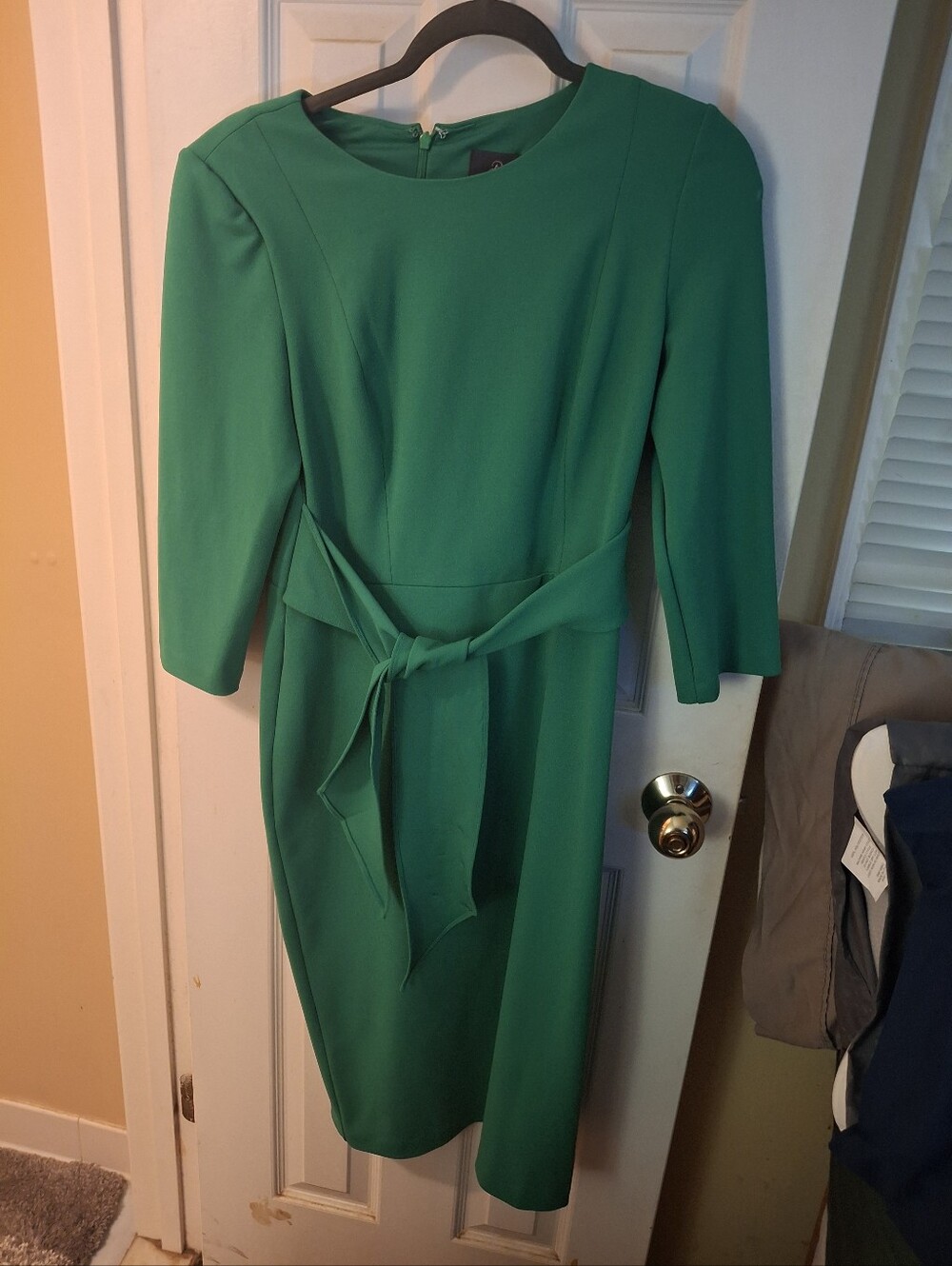 Adrianna Papell Vibrant Green Tie-Waist Long Sleeve Sheath Dress
